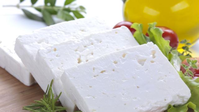 Ето как да режем сирената за максимално добър вкус