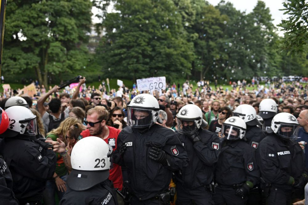  митинги Хамбург 