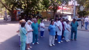 медици от първа градска на протест