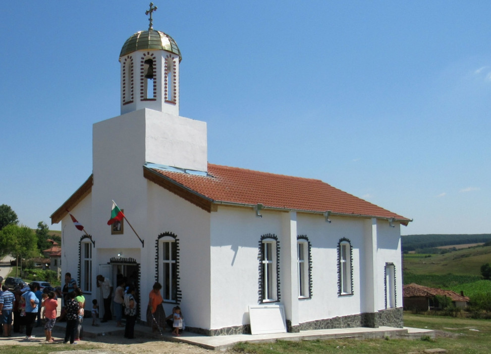 Нов храм в дуловското село Козяк