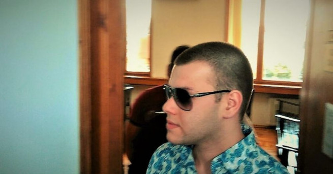 21 годишния Тодор Маринов който нападна водача на слепи туристи в