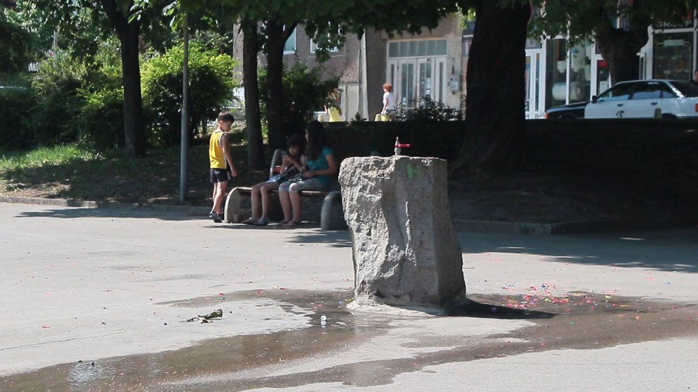 Крановете ще бъдат сменени до края на деня