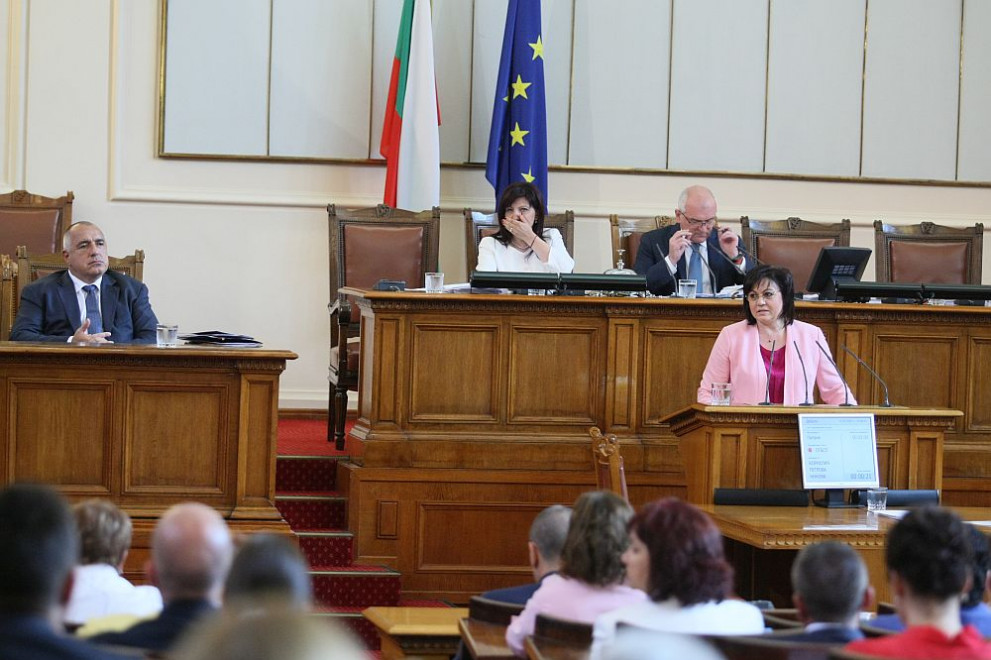  Премиерът Бойко Борисов и водачът на Българска социалистическа партия Корнелия Нинова 