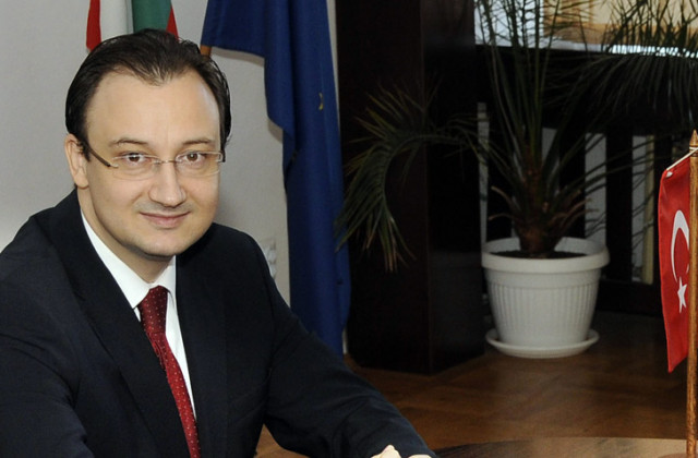 Генералният консул на Турция в Бургас - Ниязи Еврен Акйол