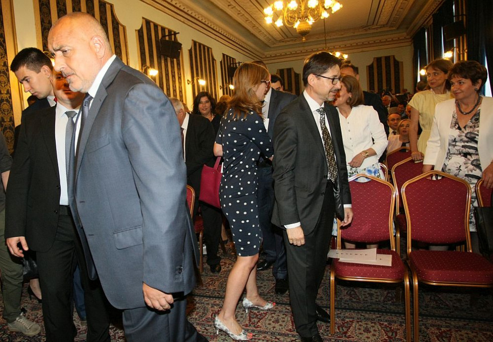  Премиерът Бойко Борисов и министърът на външните работи Екатерина Захариева на обичайна годишна среща на посланиците на България 