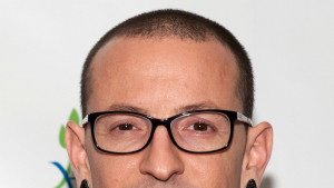 Честър Бенингтън