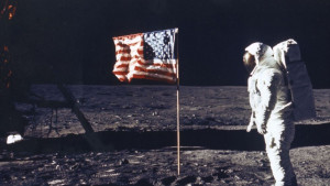 кацане на Луната