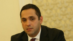 Емил Кариниколов