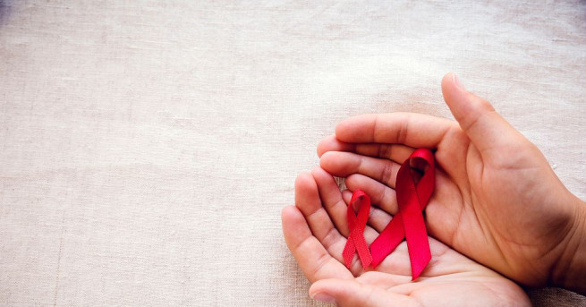 Южноафриканче родено с вируса на ХИВ изненада експертите с очевидно