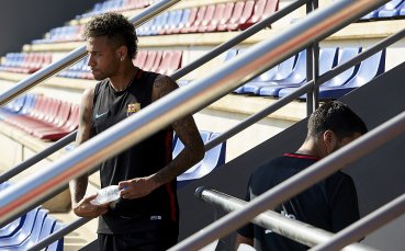 Играч на Барса: Неймар е щастлив тук, в съблекалнята сме спокойни