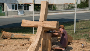 скулптура в дърво