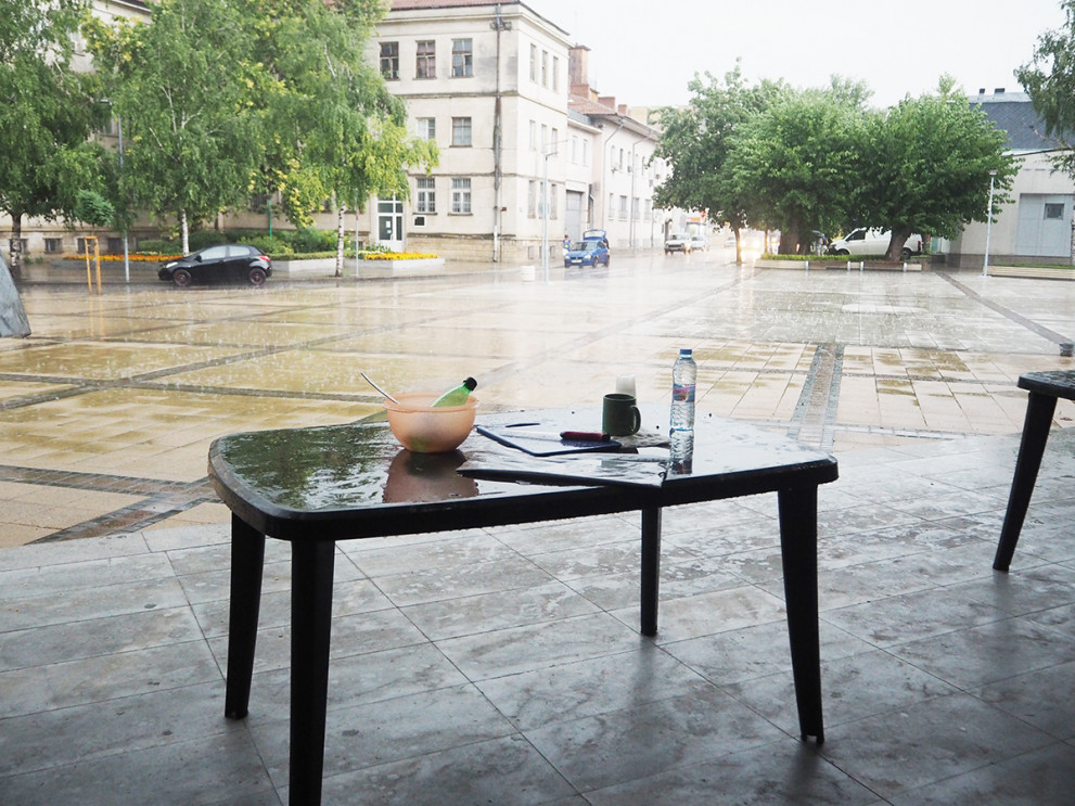 Дъждът измести под покрив щафетата „Да правим таратор, а не терор“ и вечерния концерт