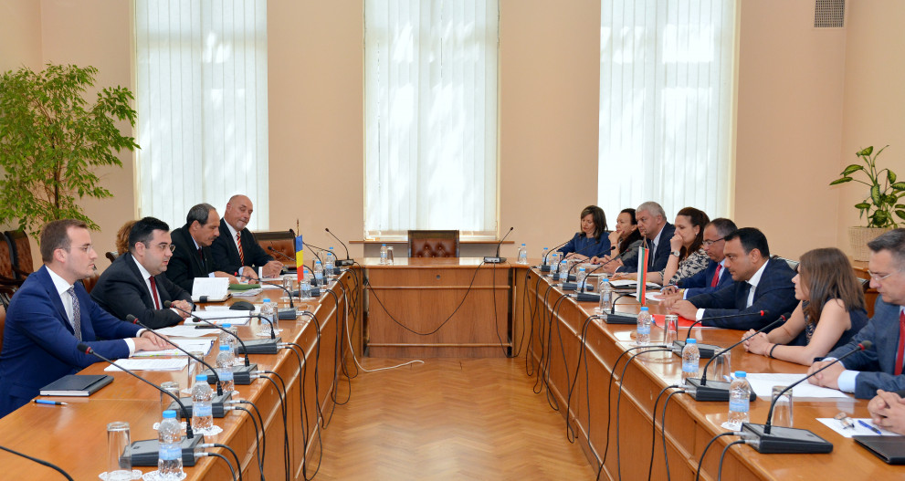 Министър Московски се срещна с румънския си колега