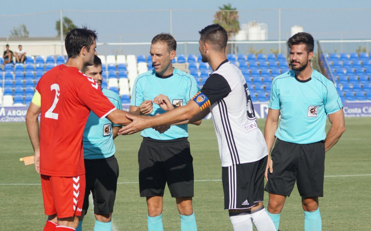 Тежко поражение за Валенсия в дебюта на Любо Пенев