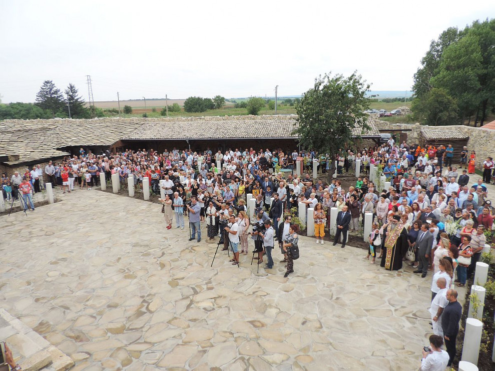 Заместник областният управител Нурие Црънгалова бе гост на откриването на Крепостта на Кирилицата
