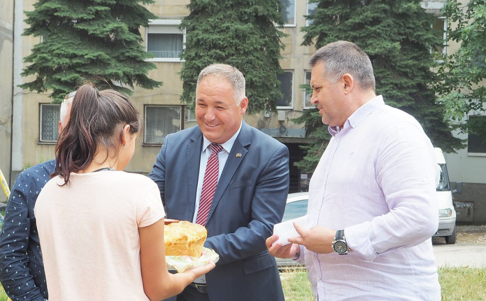 Стартира санирането в най-големия блок в Разградско, включен в Програмата за енергийна ефективност
