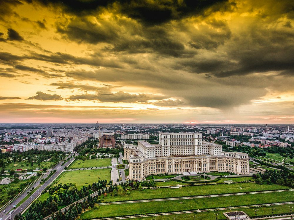 "Дворецът на парламента" в румънската столица Букурещ