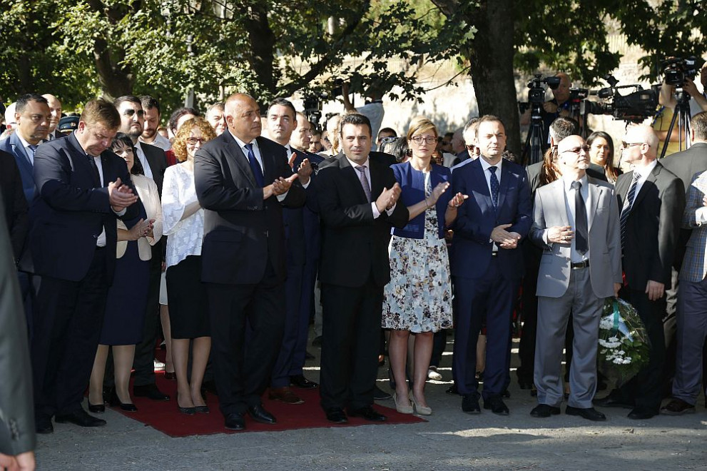  С полагане на венци на гроба на революционера Гоце Делчев в Скопие, Македония и България означават дружно 114-тата годишнина от експлоадирането на Илинденско-Преображенското въстание 