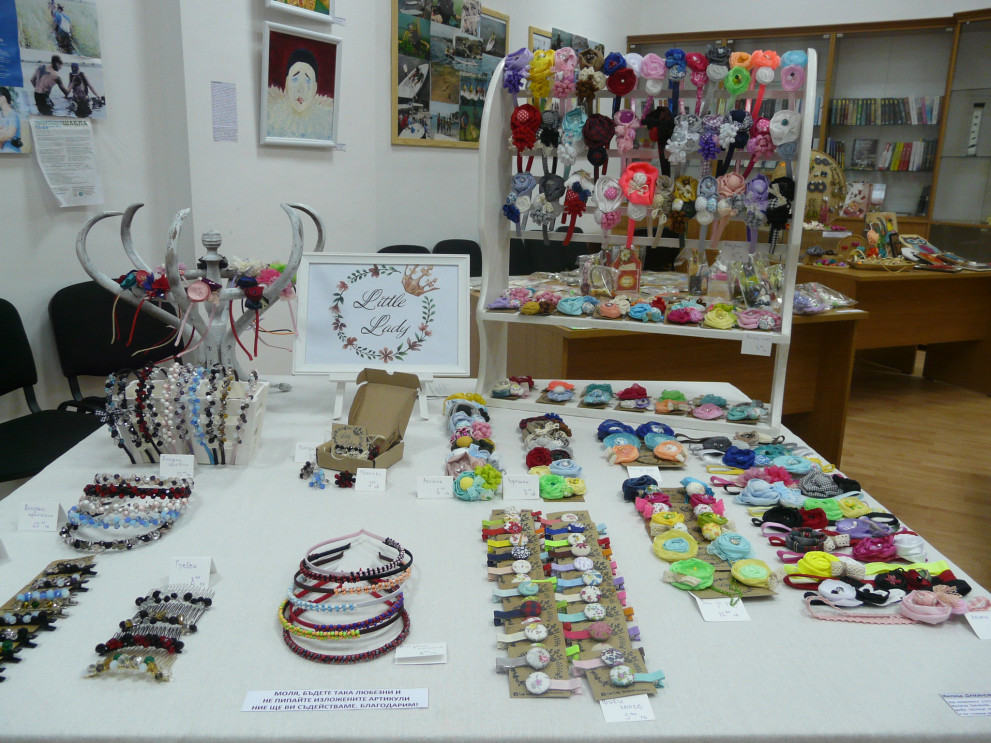 Изложбата "Местни таланти" в Шабла