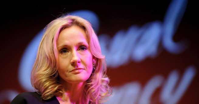 Британката Джоан Роулинг авторка на поредицата книги за младия магьосник