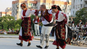 Верея и приятели