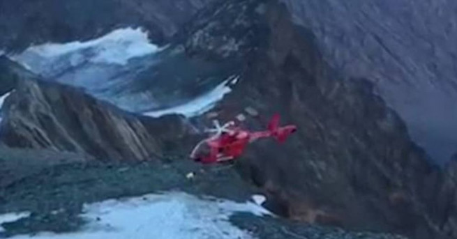 Спасителен хеликоптер катастрофира докато се опитваше да излети след евакуацията