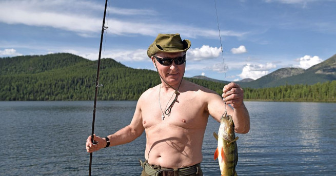 Руският президент Владимир Путин отиде да лови риба в планините