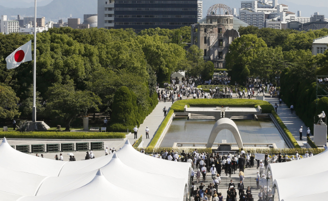  В Япония означиха 72 година от атомната бомбардировка над Хирошима 