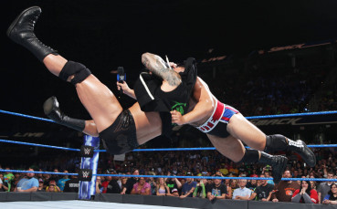 Русев си уреди звезден мач, обижда съперник на български