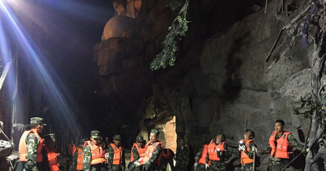 Земетресението с магнитуд 6 5 разтърсило снощи югозападната китайска провинция