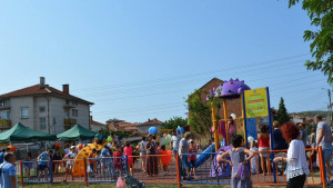 детска площадка в Харманли