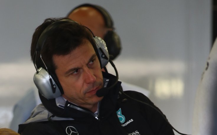 Шефът на Мерцедес: Ферари крие истинските си възможности