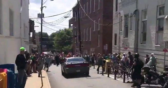 Неонацистът който прегази и уби с колата си протестираща в