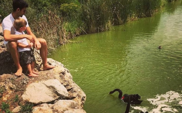 Джокович се възстановява с игри със сина си