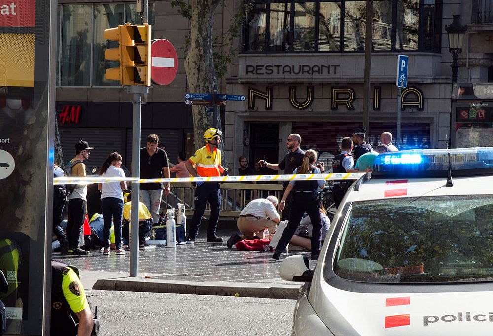 13 души загинаха, а десетки бяха ранени при атентати в Каталуния