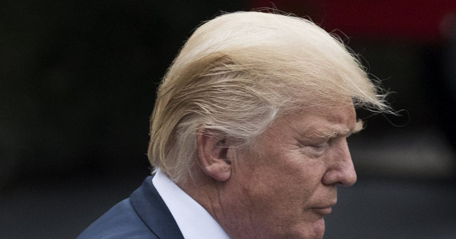 Президентът на САЩ Доналд Тръмп отново е критикуван за възхваляване