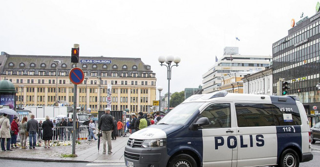 Финландската полиция съобщи че е арестувала още четирима мароканци свързани