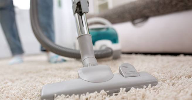 Европейската комисия забранява прахосмукачките с мощност над 900 вата От