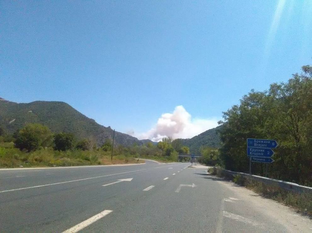  Голям пожар бушува в Кресненското дефиле 