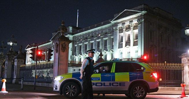 Мъжът който рани на 25 август полицаи пред Бъкингамския дворец