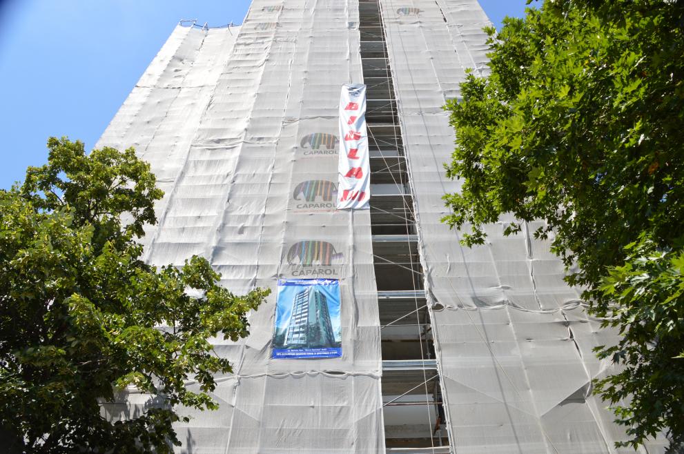 Обновеният жилищен блок.