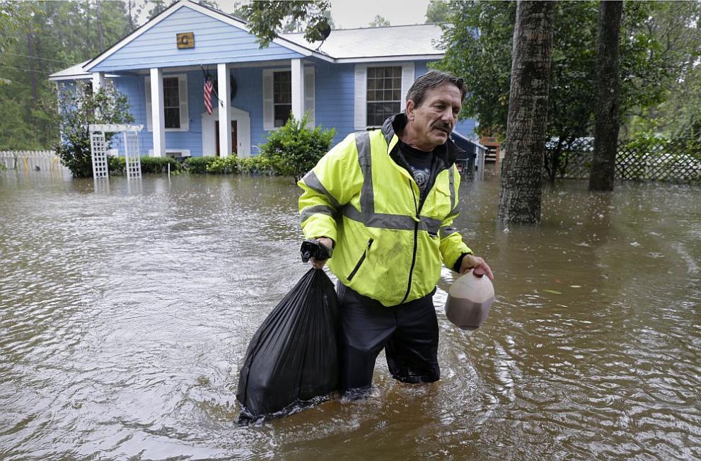  Бурята Харви провокира пагубни наводнения в Хюстън, щата Тексас 