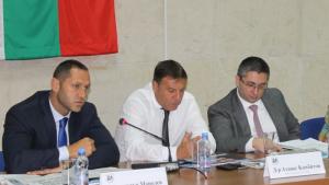 Александър Манолев