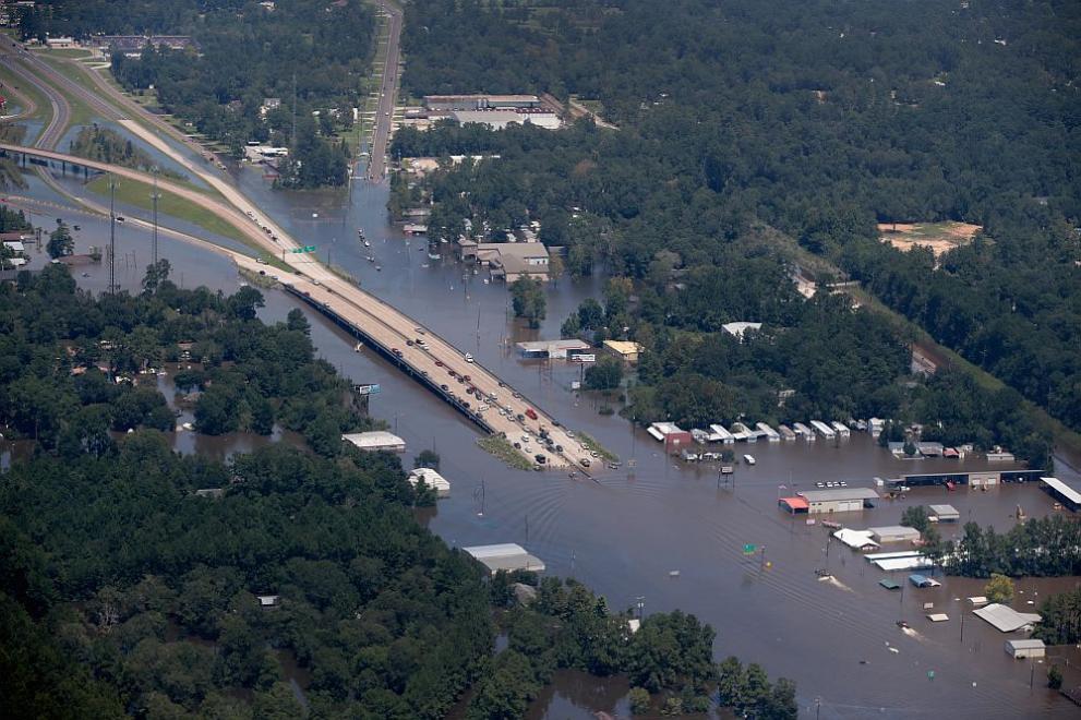  Ураганътт Харви взе десетки жертви в Съединени американски щати и аргументи обилни материални вреди 