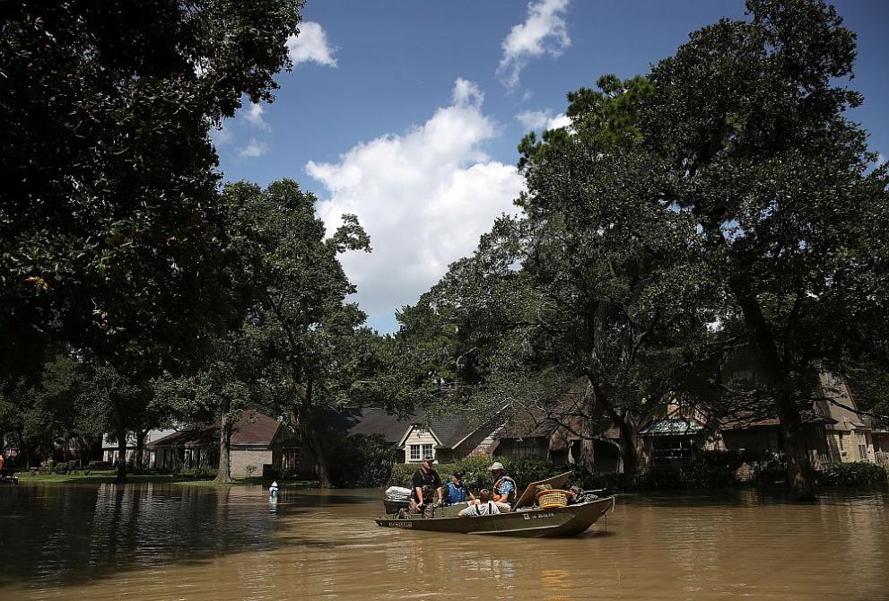  Ураганътт Харви взе десетки жертви в Съединени американски щати и аргументи обилни материални вреди 