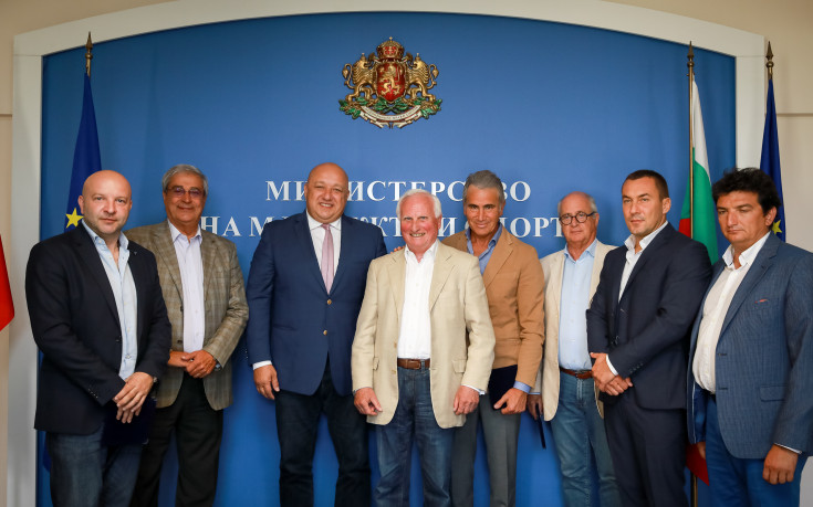 Шефовете на европейския конен спорт на посещение при министър Кралев