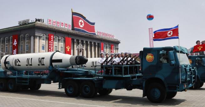 Единственият възможен отговор на севернокорейските ядрени и ракетни изпитания е