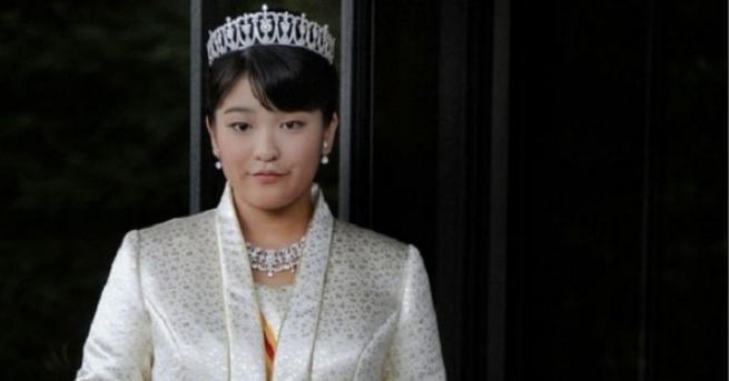 Принцеса Мако най голямата сред внуците на японския император Акихито официално
