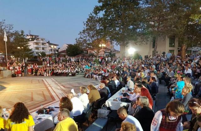 Триумф на югозападния фолклор на „Приморска перла“ 2017