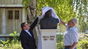 Признателна Девня откри бюст паметник на строителя Иван Рачев